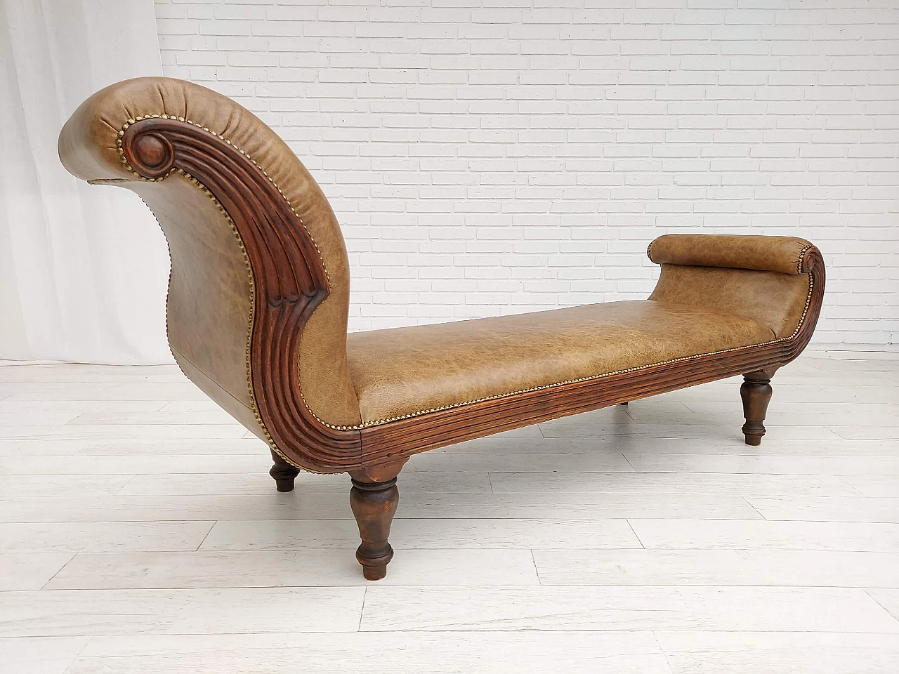 Danish antique chaise longue, early 20th century 1142175