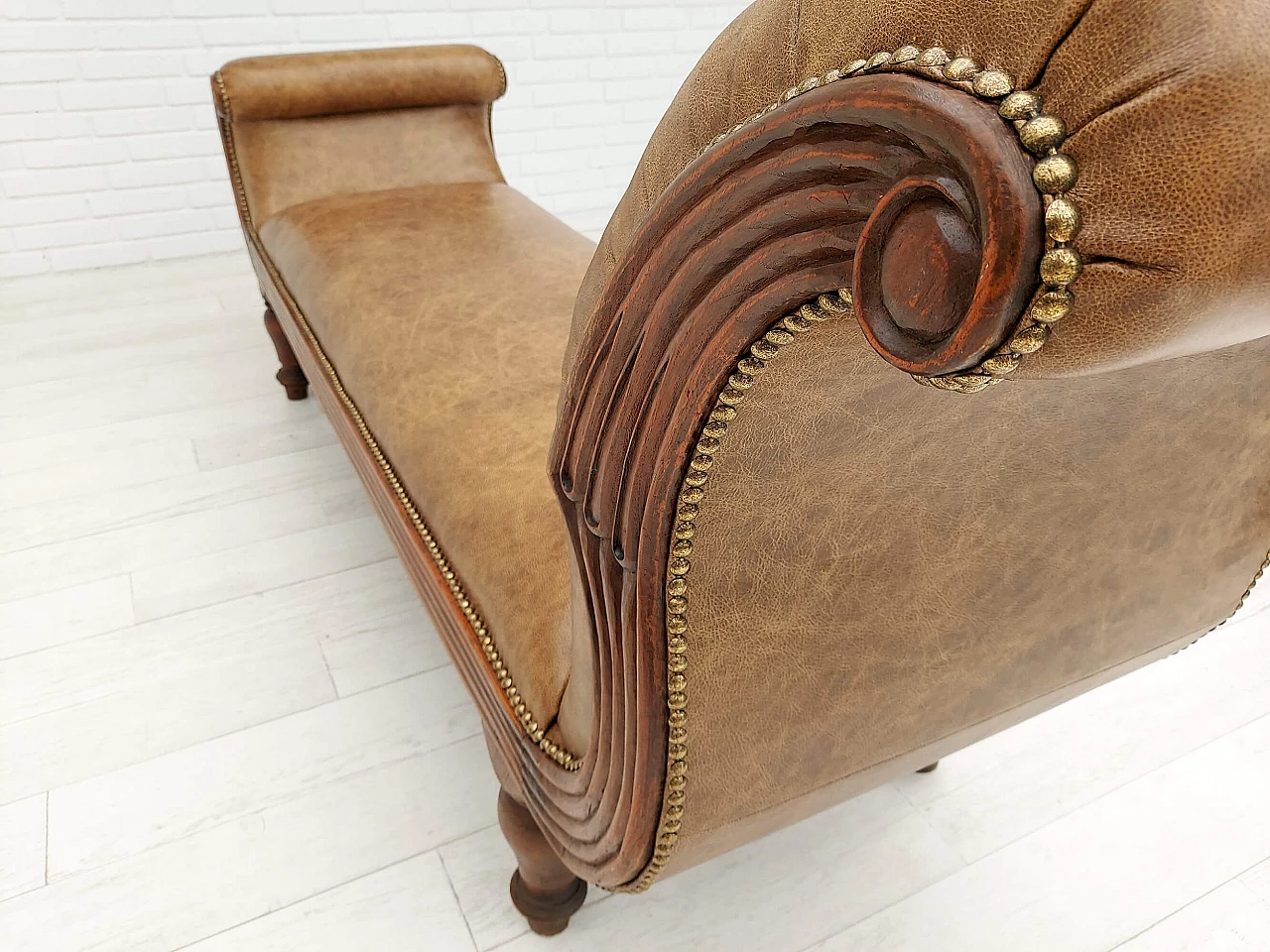 Antica chaise longue danese d'epoca, inizio del XX secolo 1142179