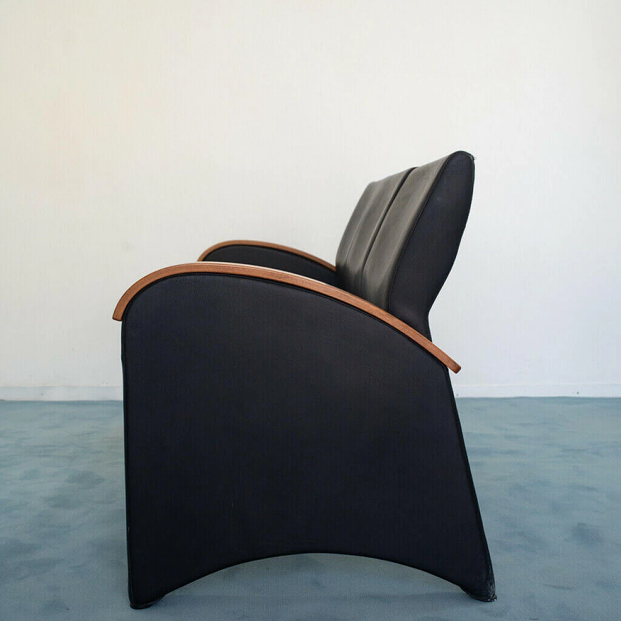 Coppia di divani Trhona in ecopelle, anni '70 1142374