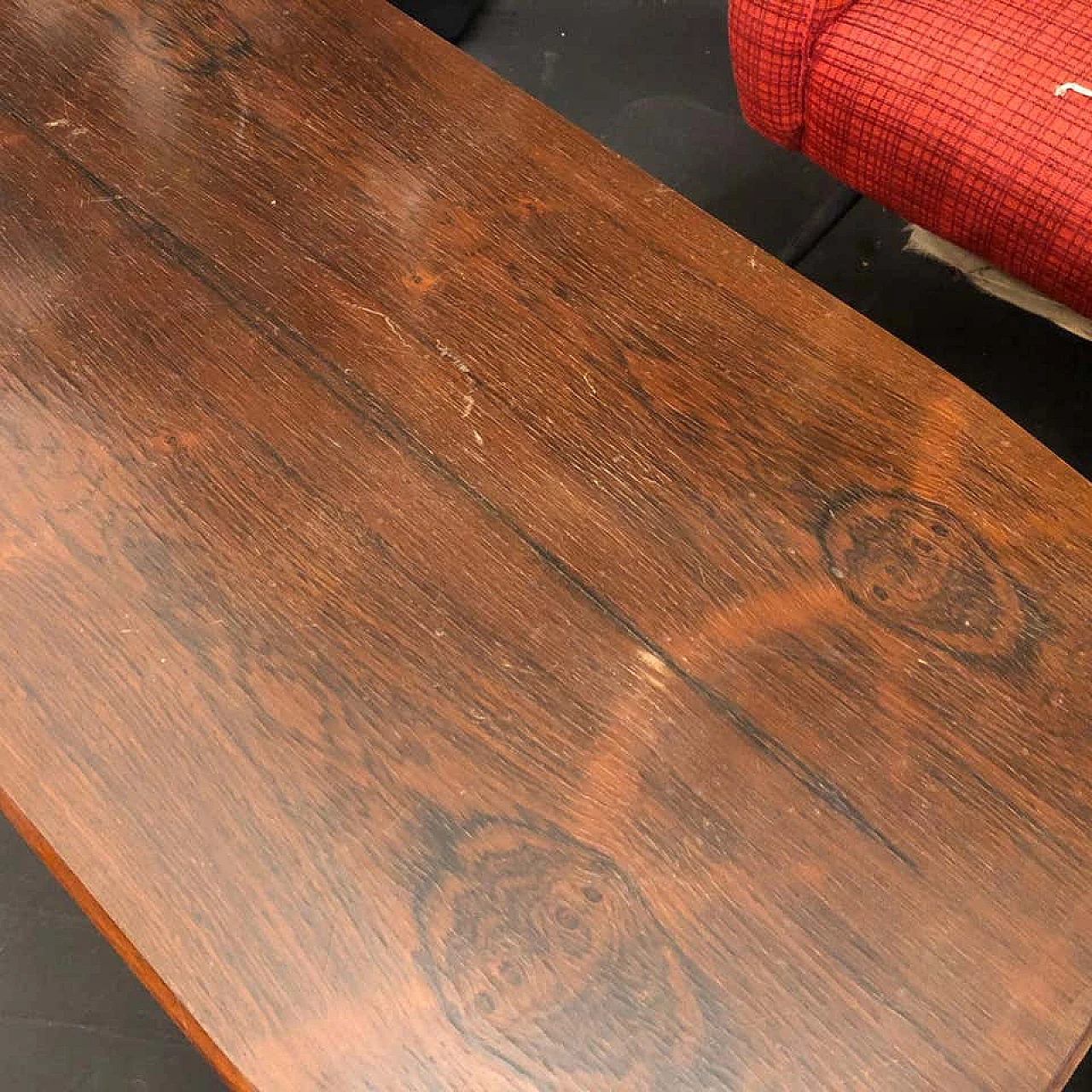 Italian coffee table in rosewood Rio and steel, 70's 1142570