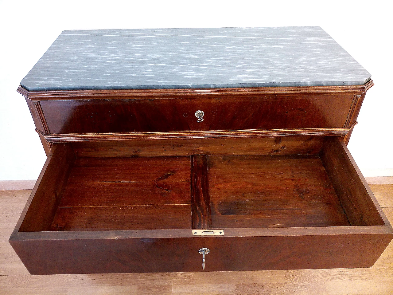 Art Deco chest of drawers with marble top, 19th century 1142937