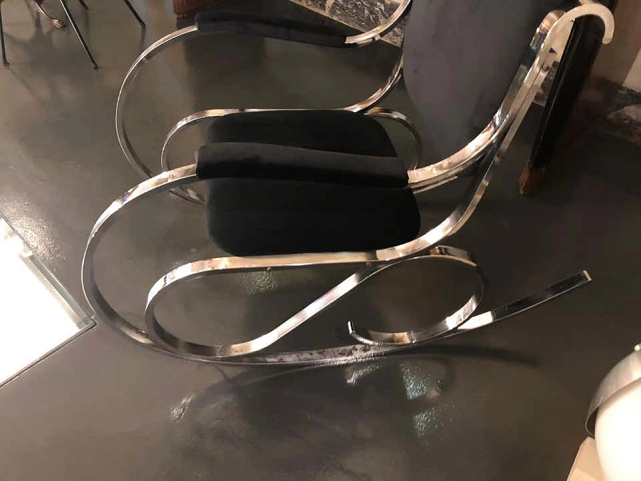 Rocking chair chrome and black velvet, 70s 1142941