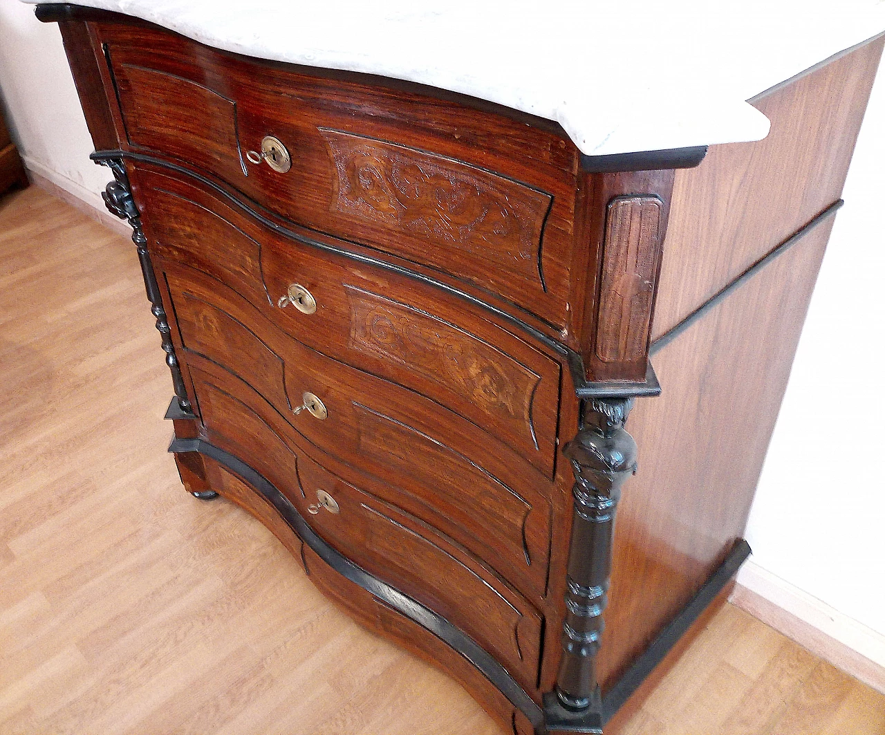 Cassettiera in legno con piano in marmo, '800 1143287