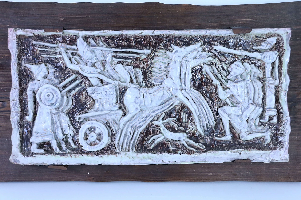 Ceramic panel with war scene 1143522
