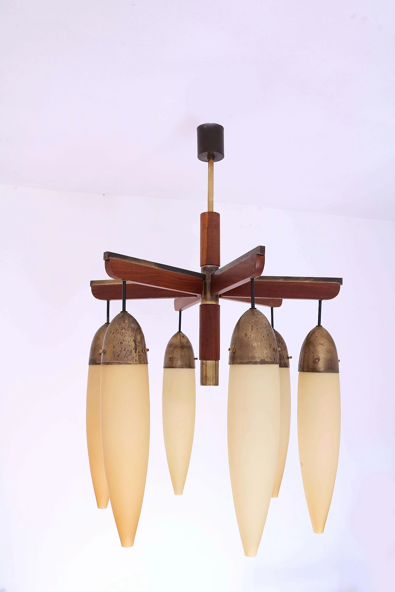 Chandelier in brass wood and glass 1143701