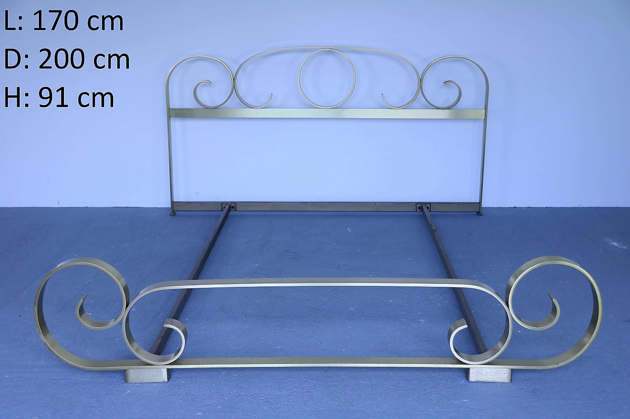 Brass bed 1143782