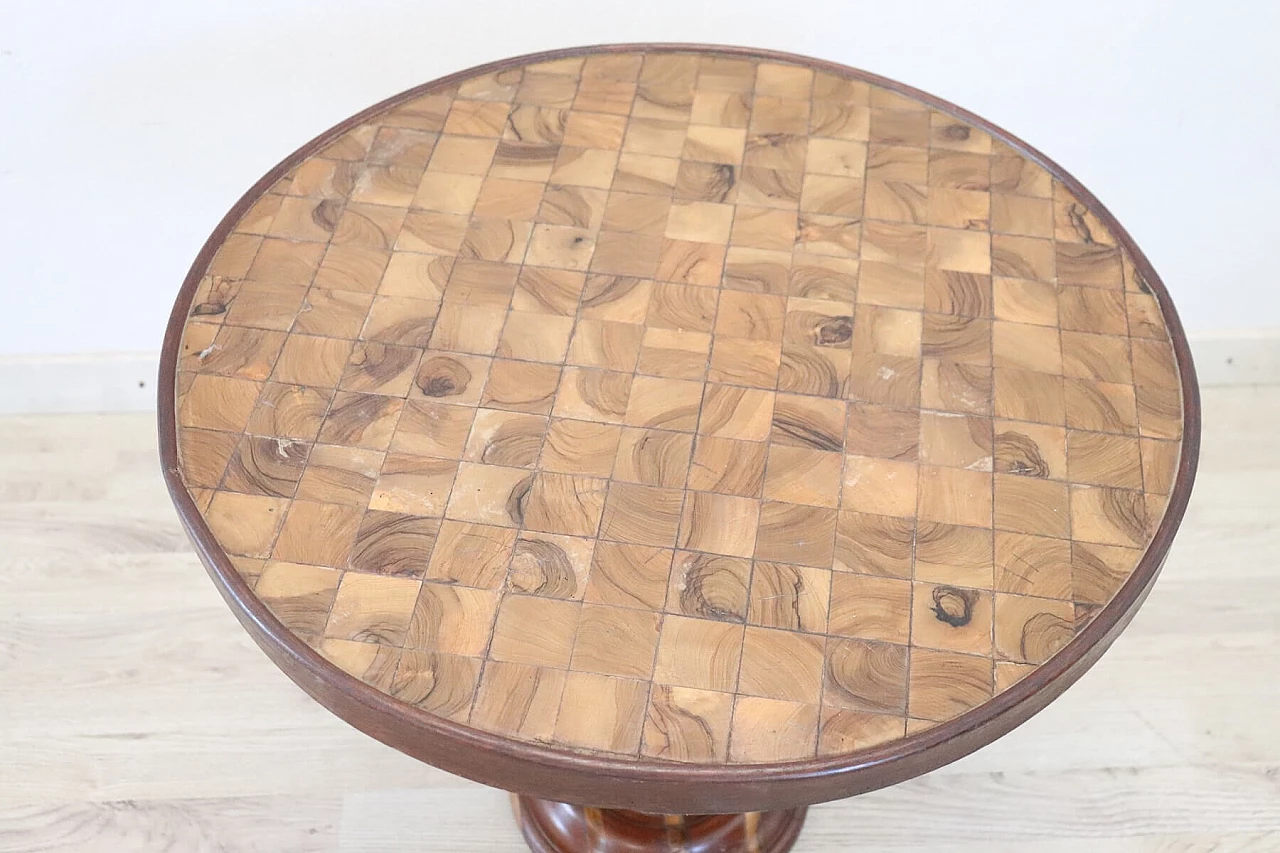 Inlaid round coffee table, XX century 1144129