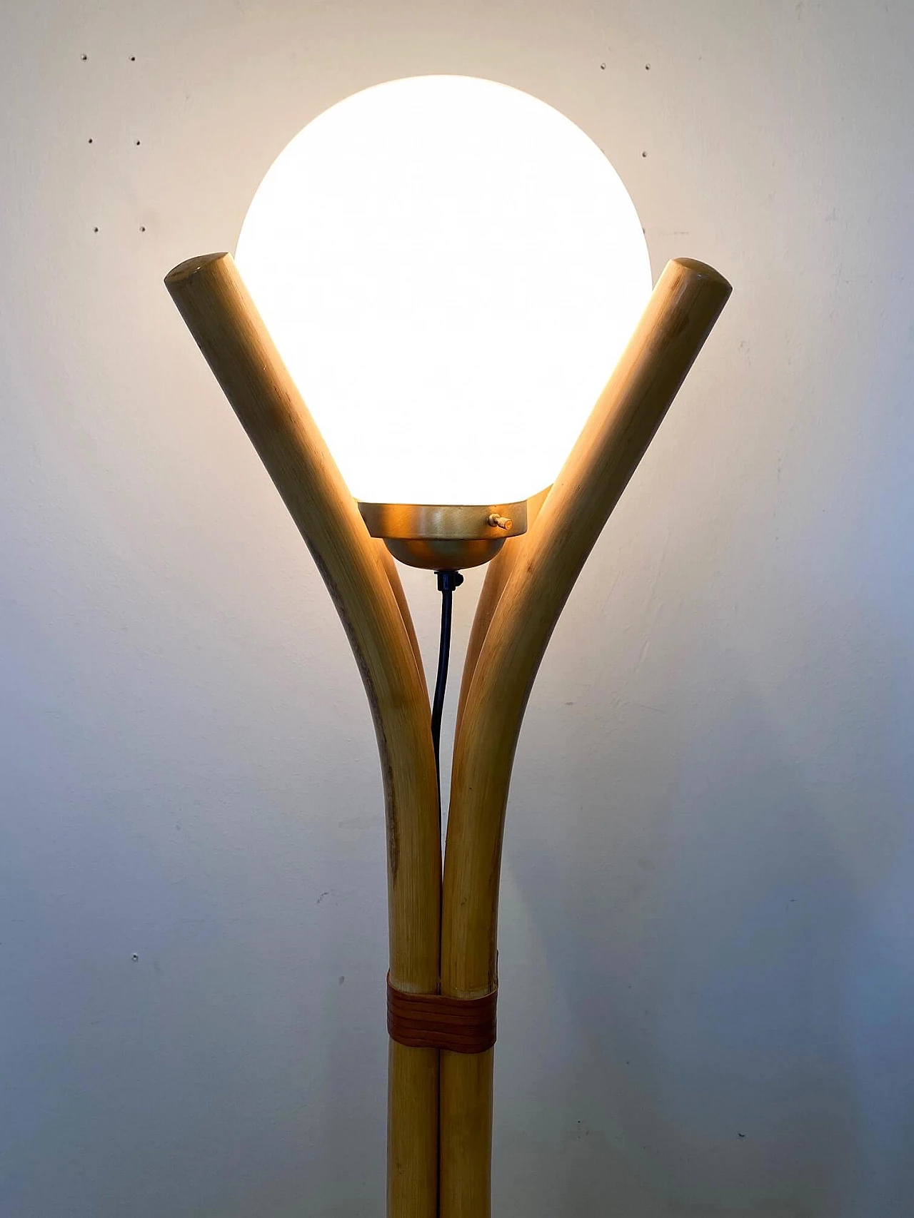 Floor lamp made of bamboo, 70s 1144448