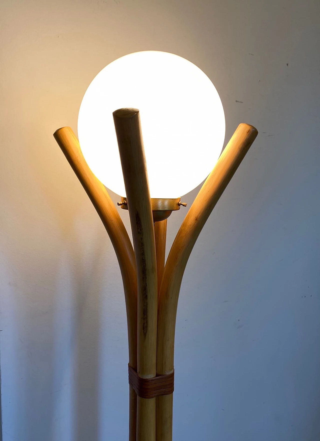 Floor lamp made of bamboo, 70s 1144458