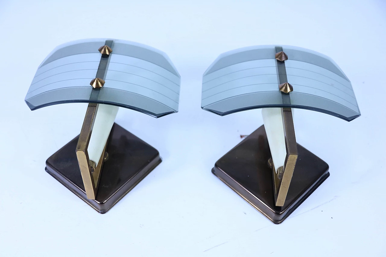 Pair of wall lamps in glass and brass, 1950s 1180956