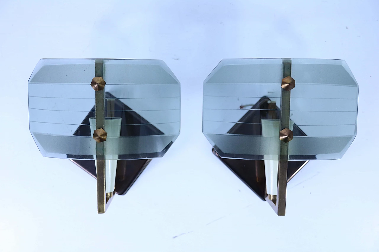 Pair of wall lamps in glass and brass, 1950s 1180957