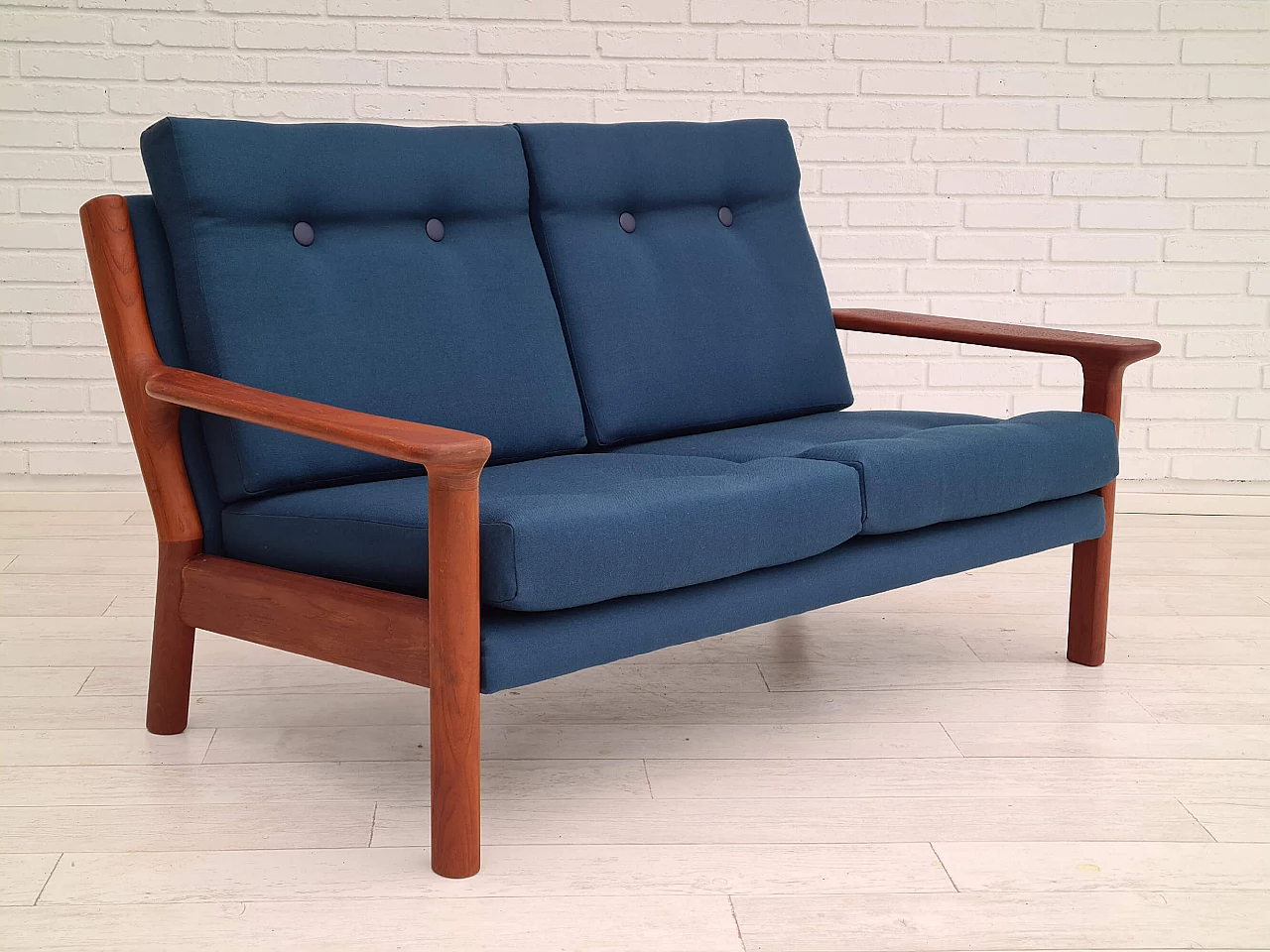 Scandinavian sofa in wool and teak, 70s 1181117