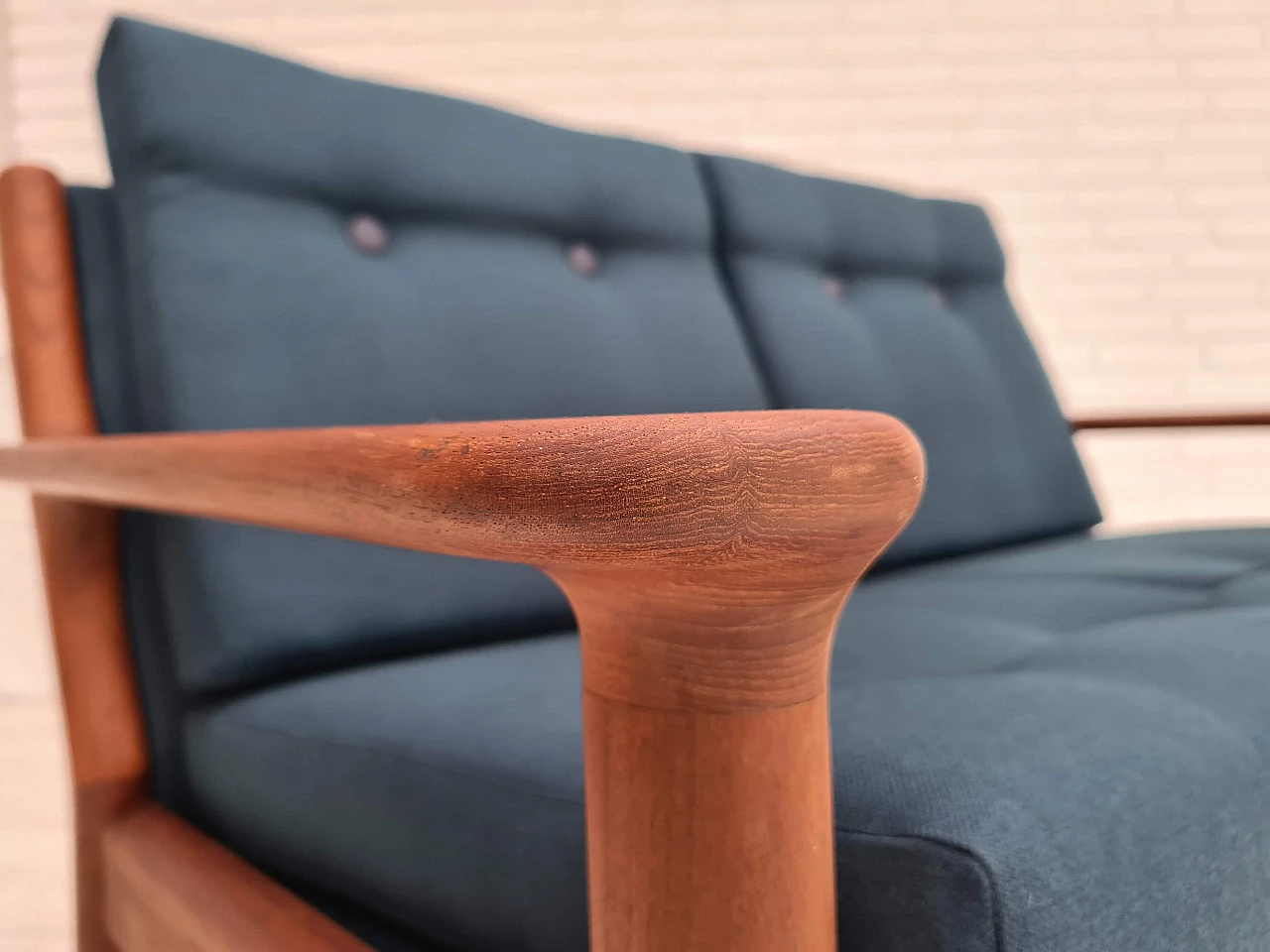 Scandinavian sofa in wool and teak, 70s 1181118