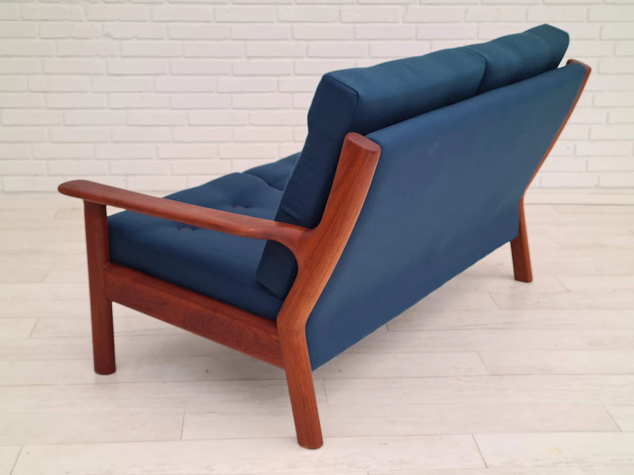 Scandinavian sofa in wool and teak, 70s 1181126