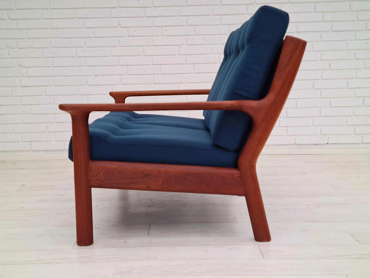 Scandinavian sofa in wool and teak, 70s 1181127