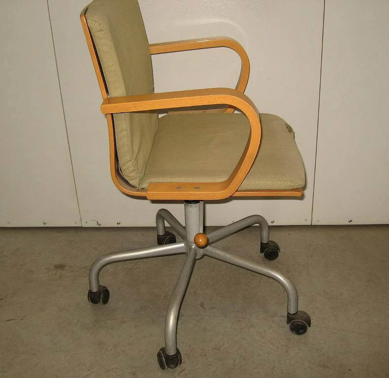 Office chair with armrests by IKEA, 90s 1181291