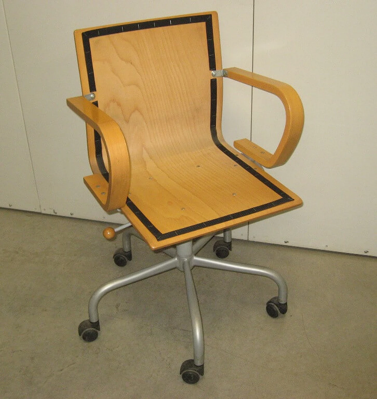 Office chair with armrests by IKEA, 90s 1181299