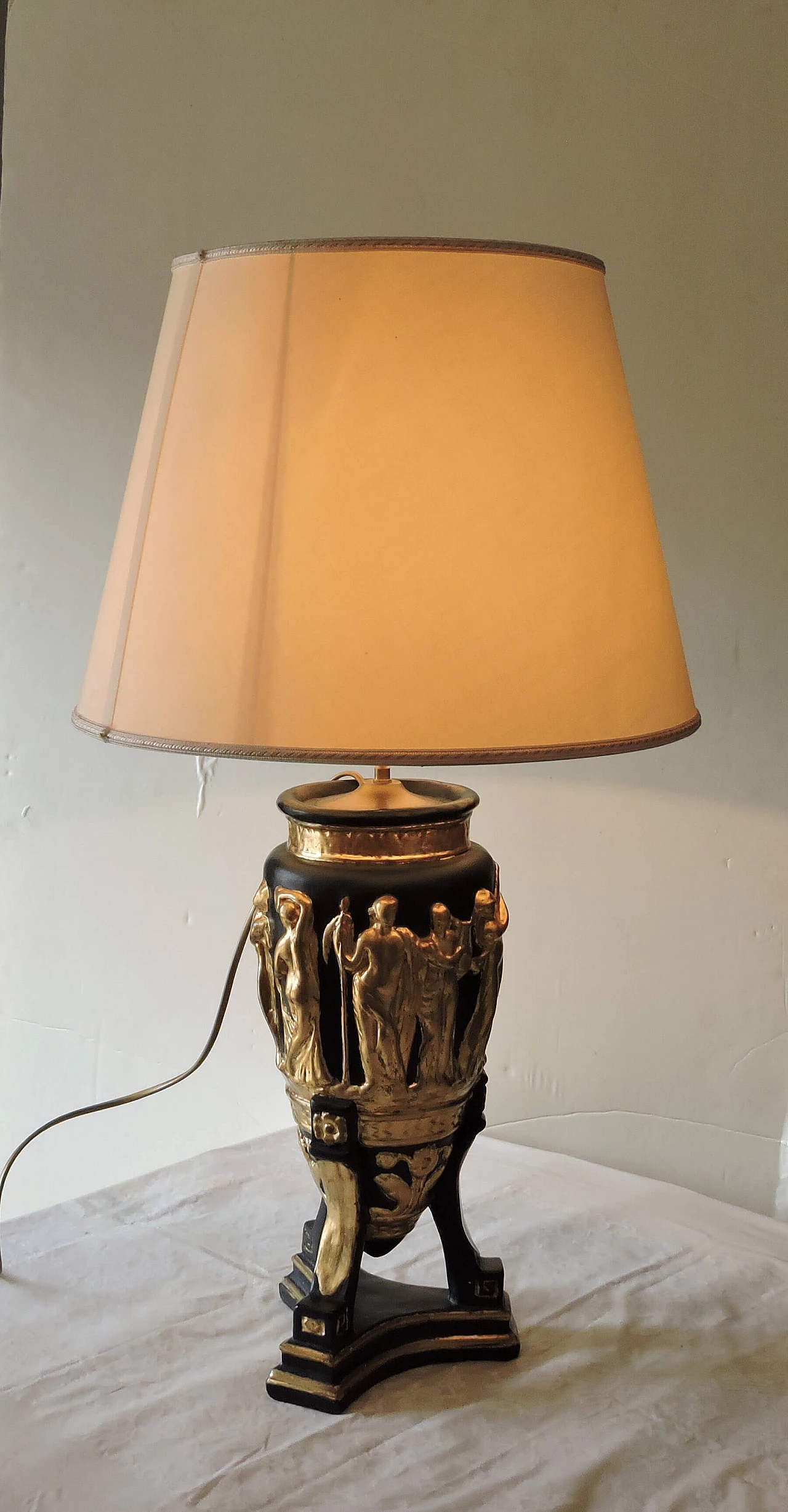 Art Deco table lamp decorated with gold leaf, 60s 1181342
