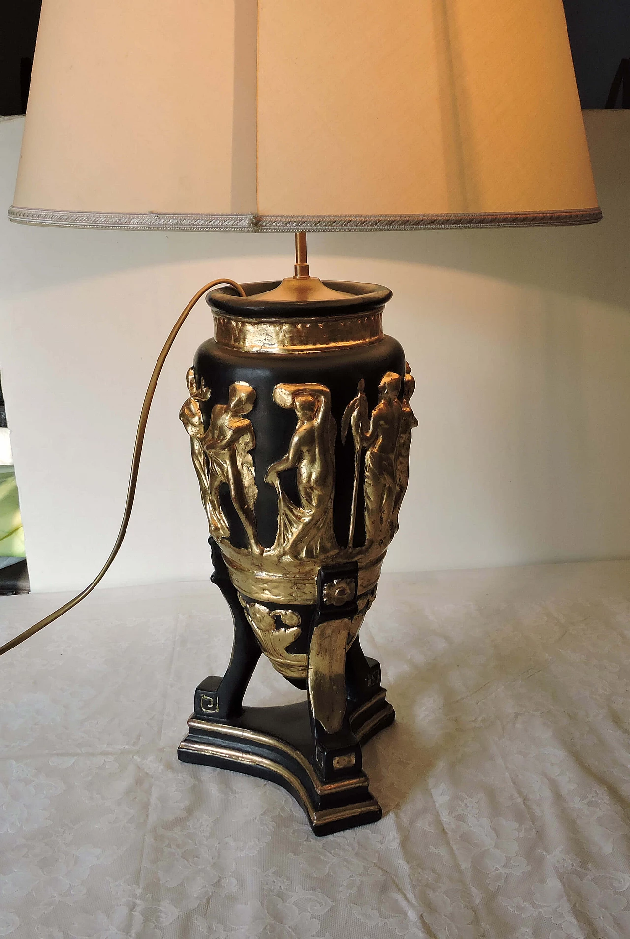 Art Deco table lamp decorated with gold leaf, 60s 1181348