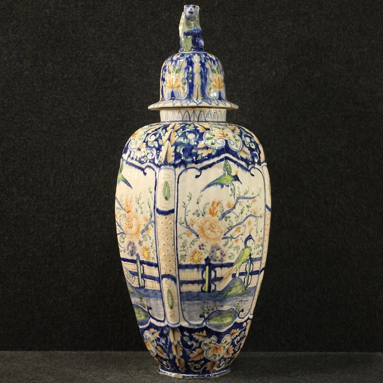 Vaso italiano in ceramica dipinta, XX secolo 1181396