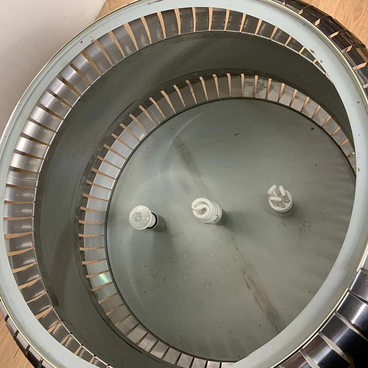 Space Age table lamp in metal, 70s 1181901