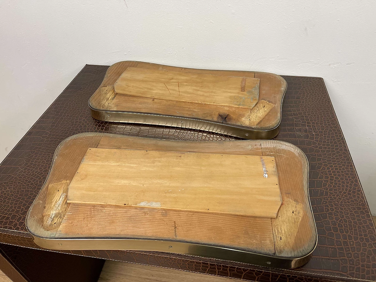 Coppia di specchi in ottone, anni '50 1181910