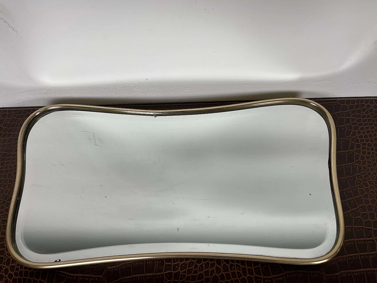 Coppia di specchi in ottone, anni '50 1181917
