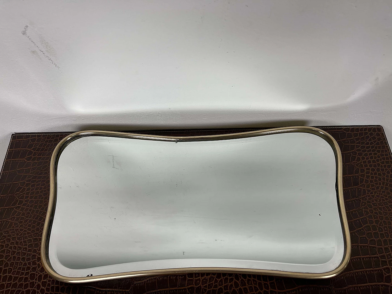 Coppia di specchi in ottone, anni '50 1181918