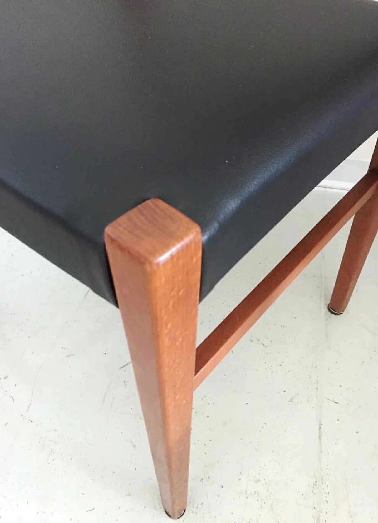 4 Scandinavian chairs, 60s 1183435