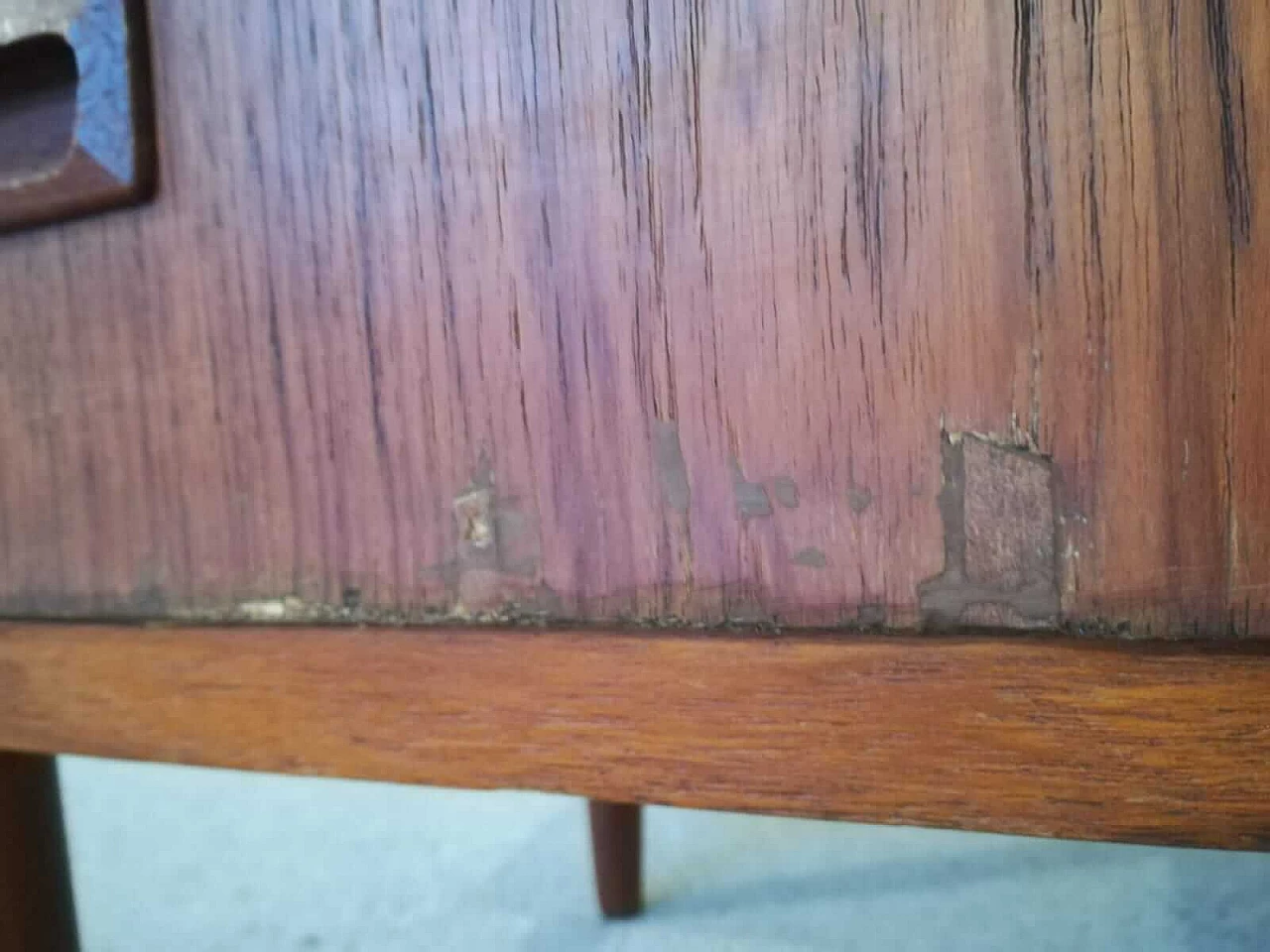 Cassettiera in palissandro, anni '60 1183824