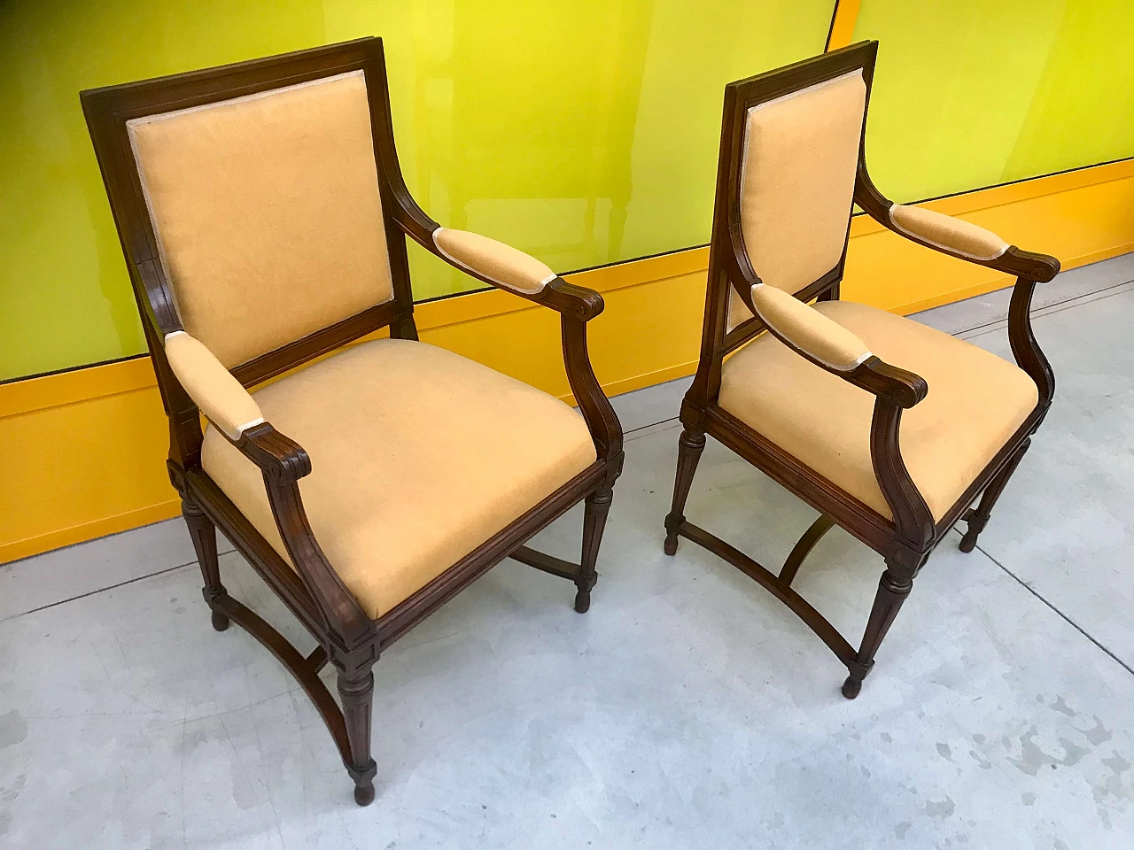 Pair of armchairs Louis XVI from the Turin area in walnut, original end of 18th century 1184863