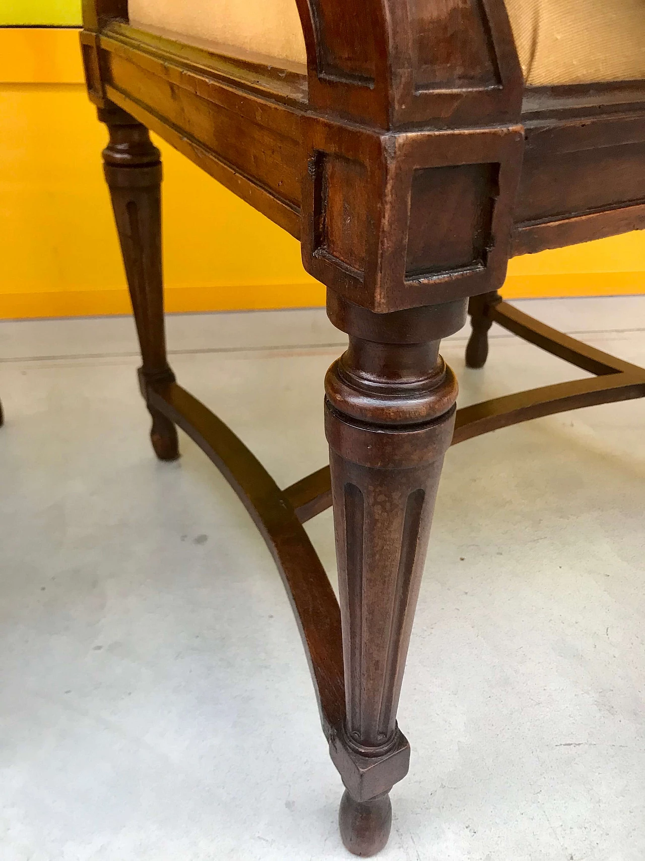 Coppia Poltrone Torinesi Luigi XVI in noce, originali fine '700 1184864