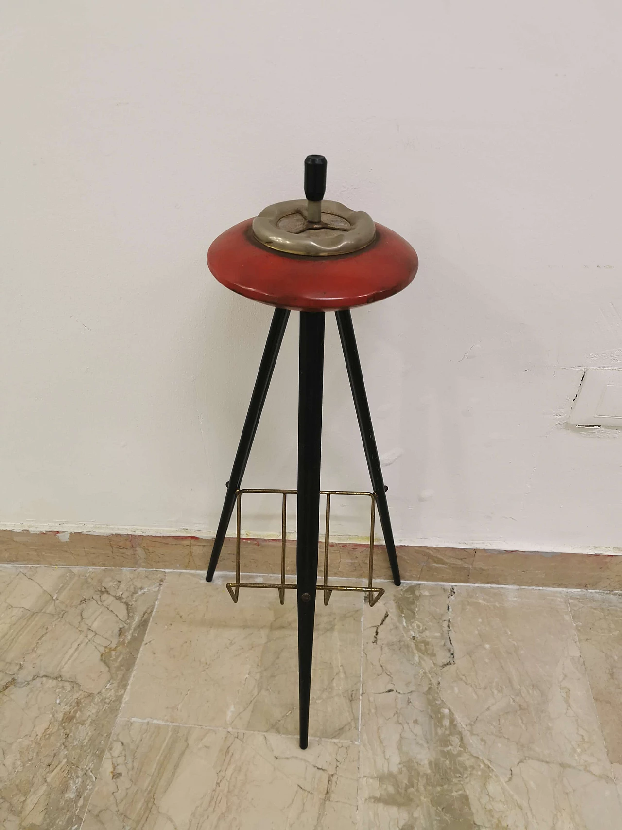 Red ashtray with stand, 40s 1185570