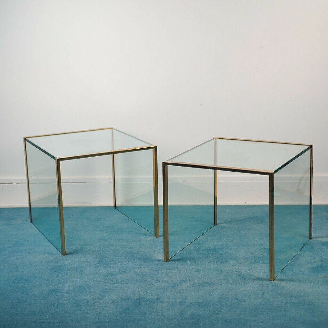 Pair of coffee tables in glass and brass, 1970s 1185606