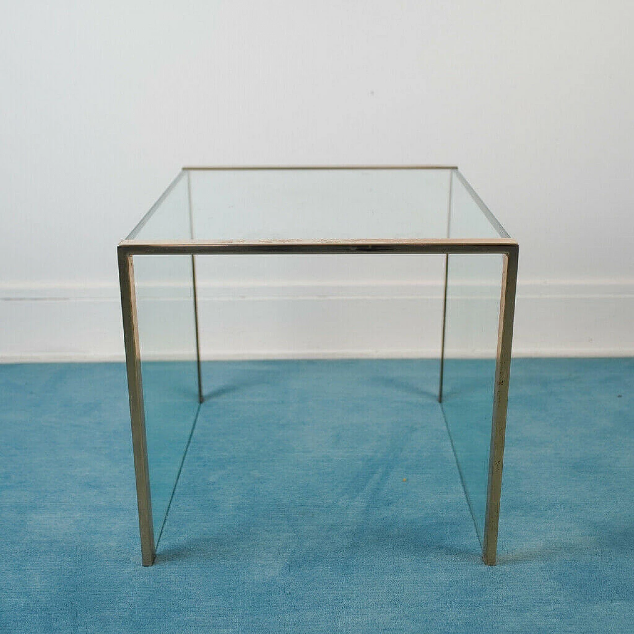 Pair of coffee tables in glass and brass, 1970s 1185607