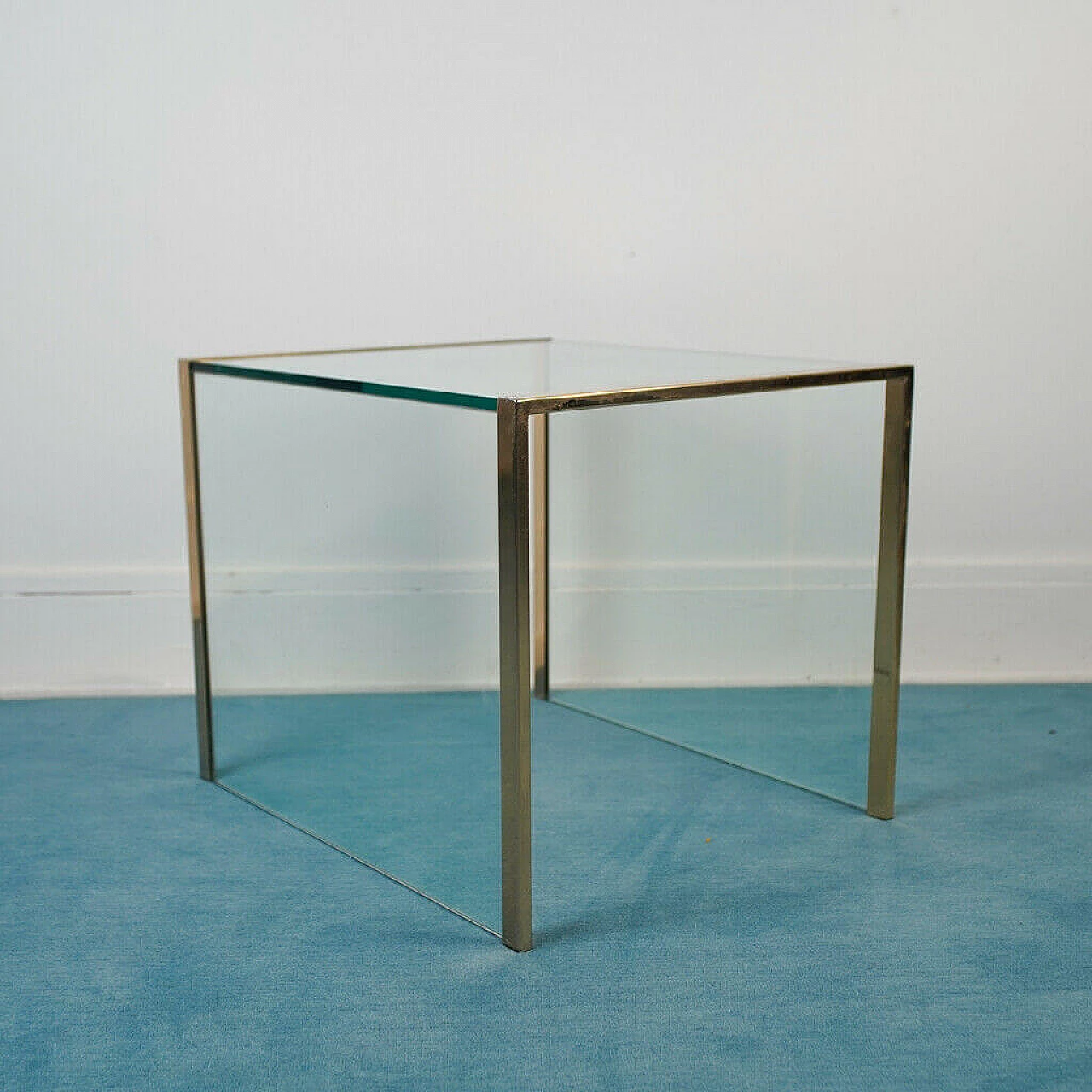 Pair of coffee tables in glass and brass, 1970s 1185608