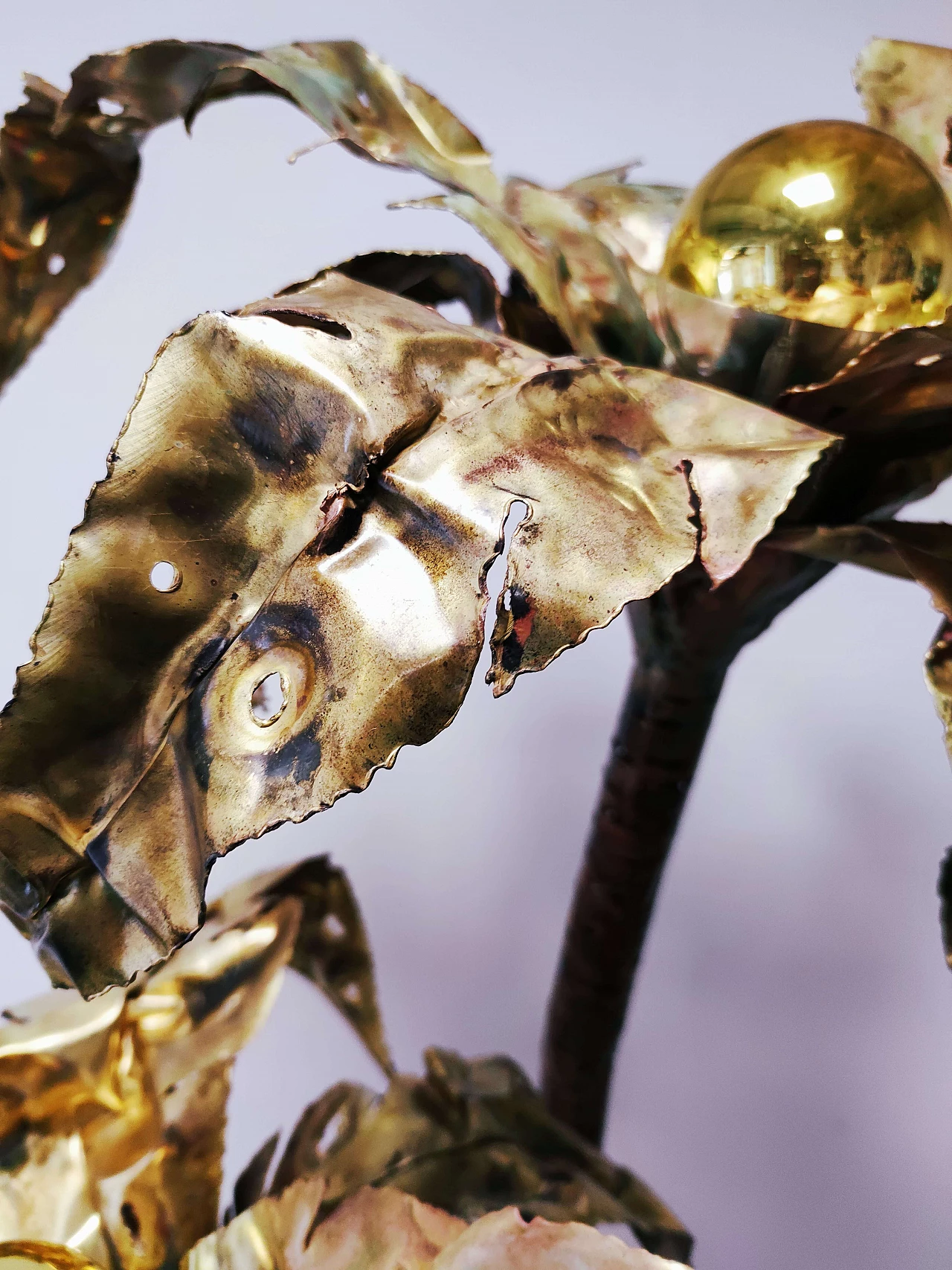 Lampada da terra a forma di palma in ottone, anni '60 1185772