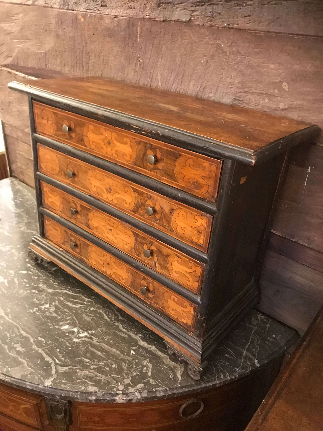 Lombard antique miniature dresser, prototype or model in inlaid walnut, original early 18th century 1185861