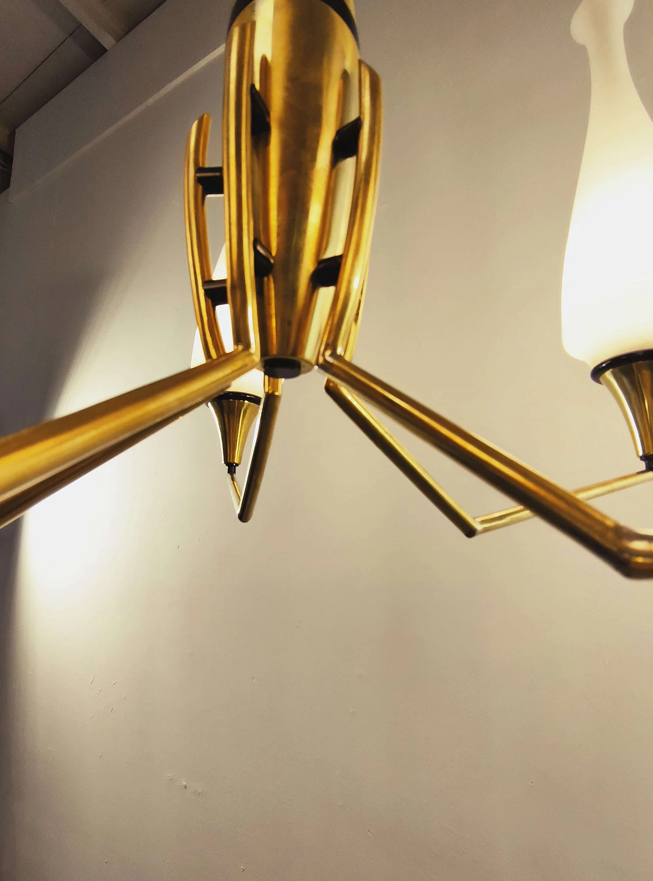 5 Lights chandelier in brass by Oscar Torlasco, 60s 1185866