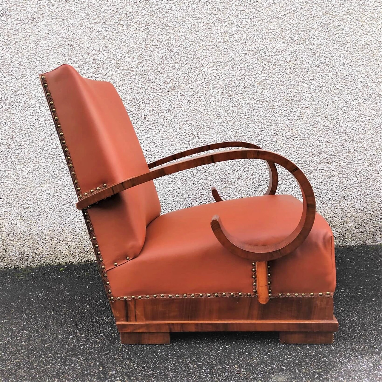 Coppia di poltrone Art Déco in legno di noce e pelle, anni '30 1186414