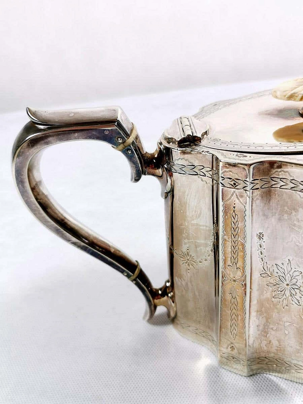 Servizio da tè e caffè vittoriano in silver plated 1186473