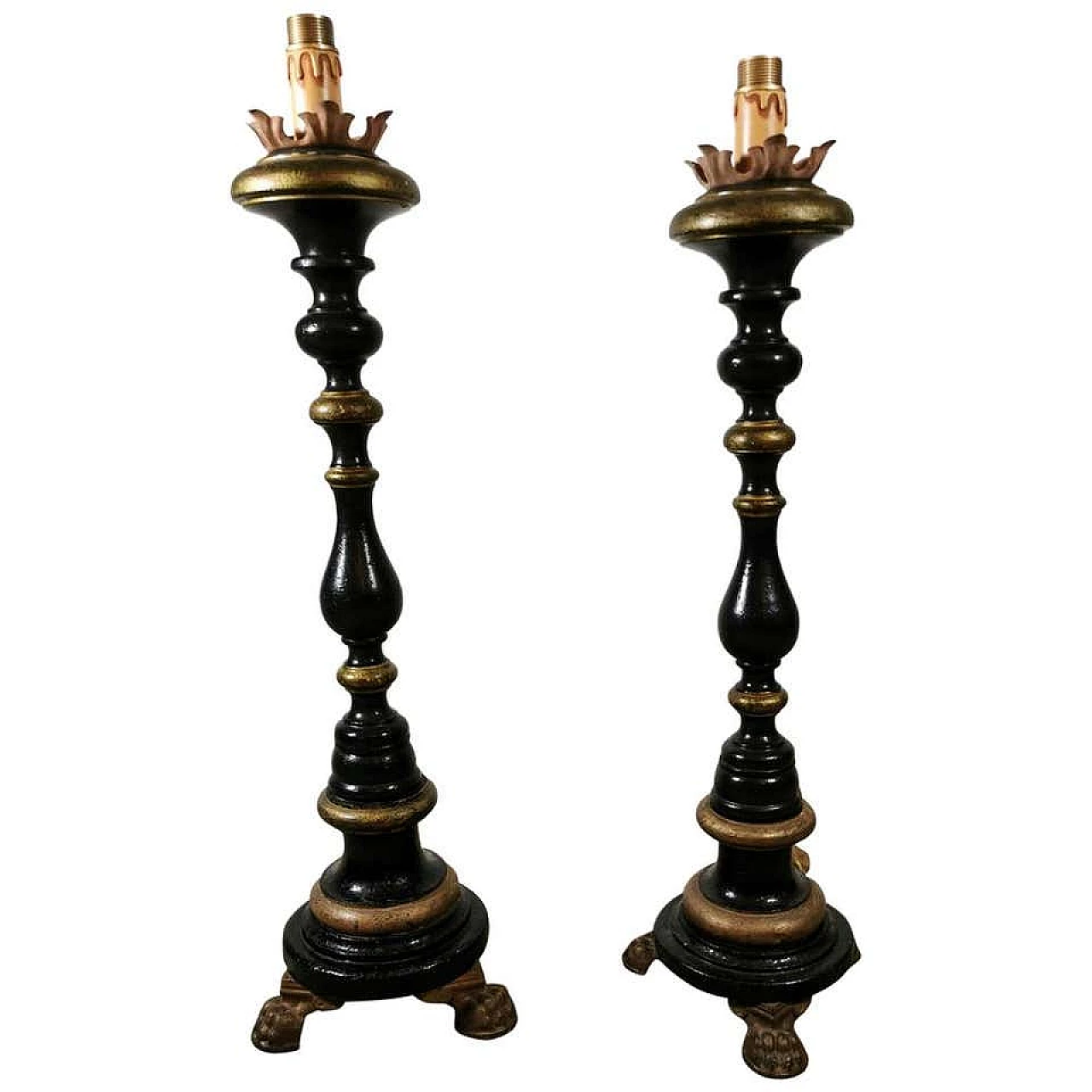 Coppia di candelieri  Luigi Filippo in legno laccato nero e oro brunito, '800 1186639