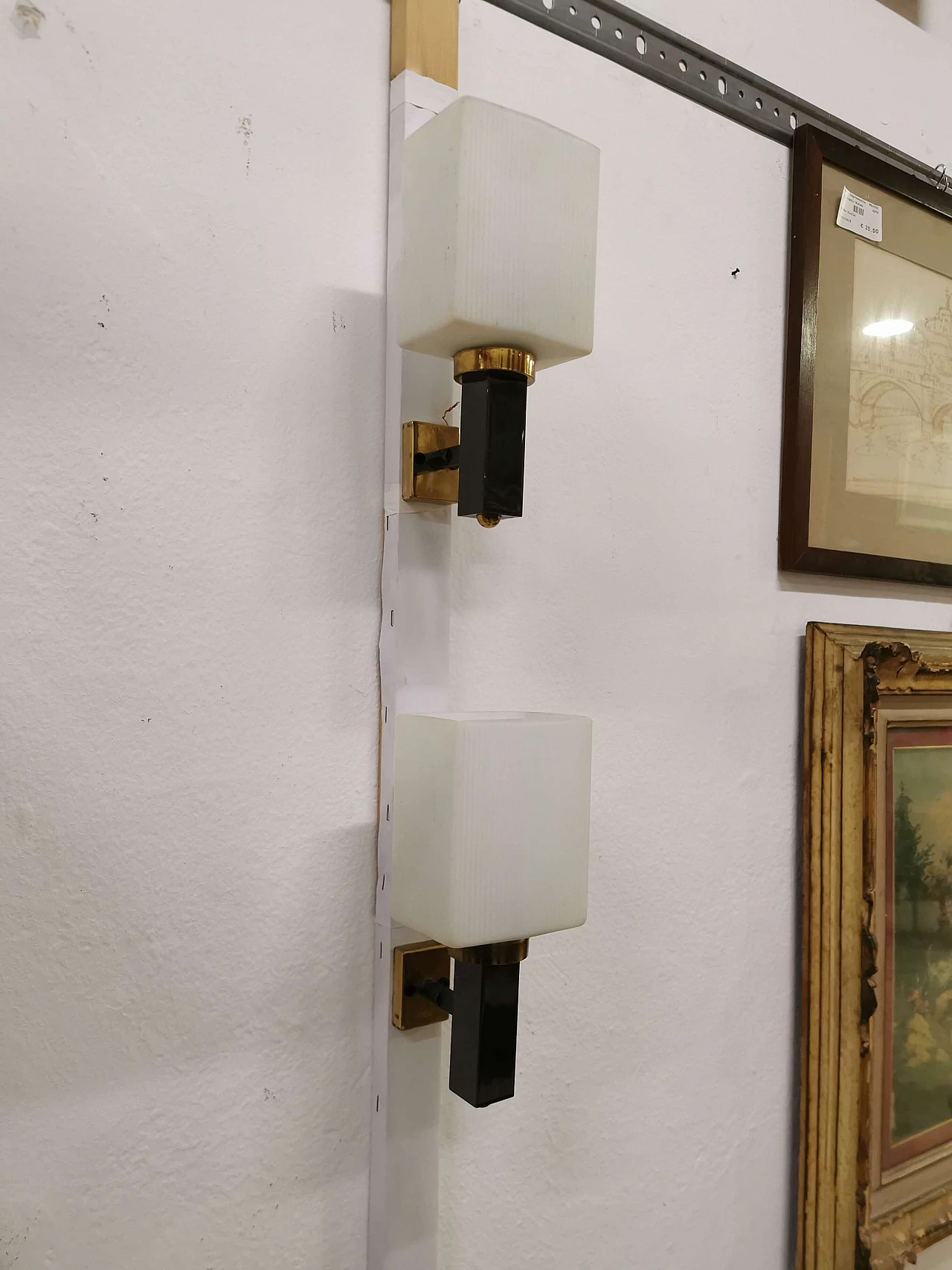 Pair of Stilnovo wall lamps in brass and opaline glass, 60s 1186987