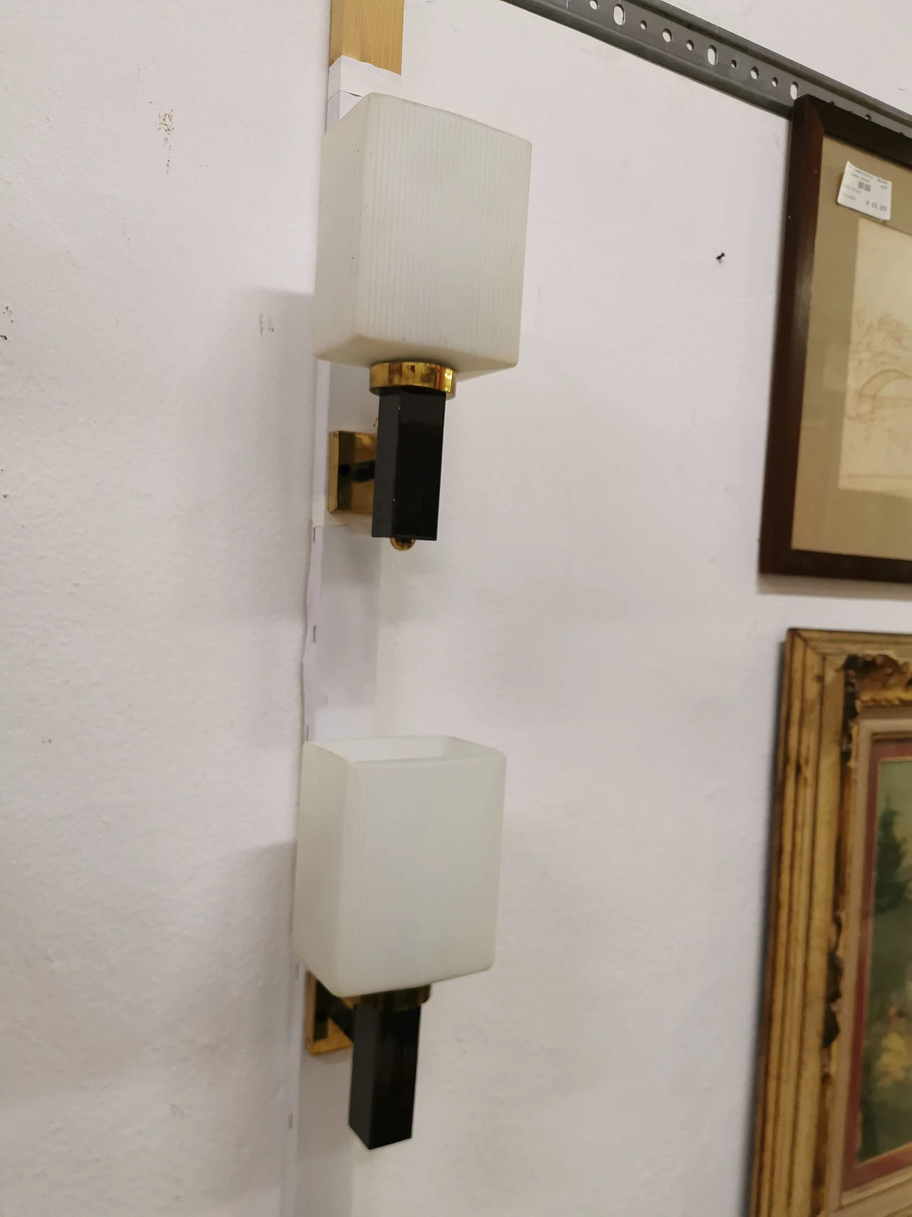 Pair of Stilnovo wall lamps in brass and opaline glass, 60s 1186997