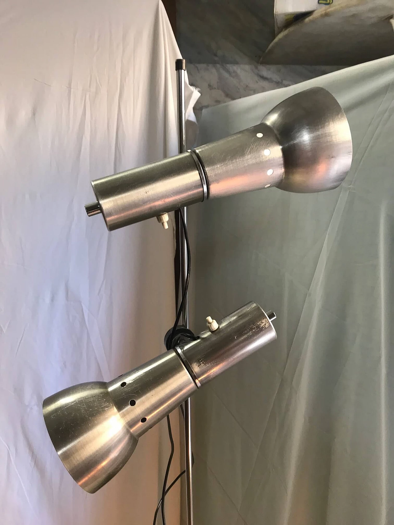 Adjustable chromed metal floor lamp, 70s 1187451