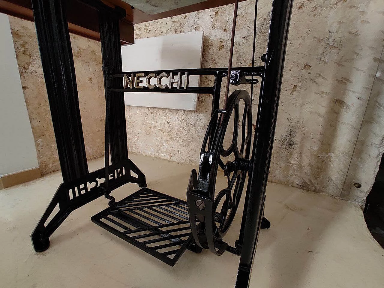 Macchina da cucire BF Nova di Necchi, anni '50 1187479