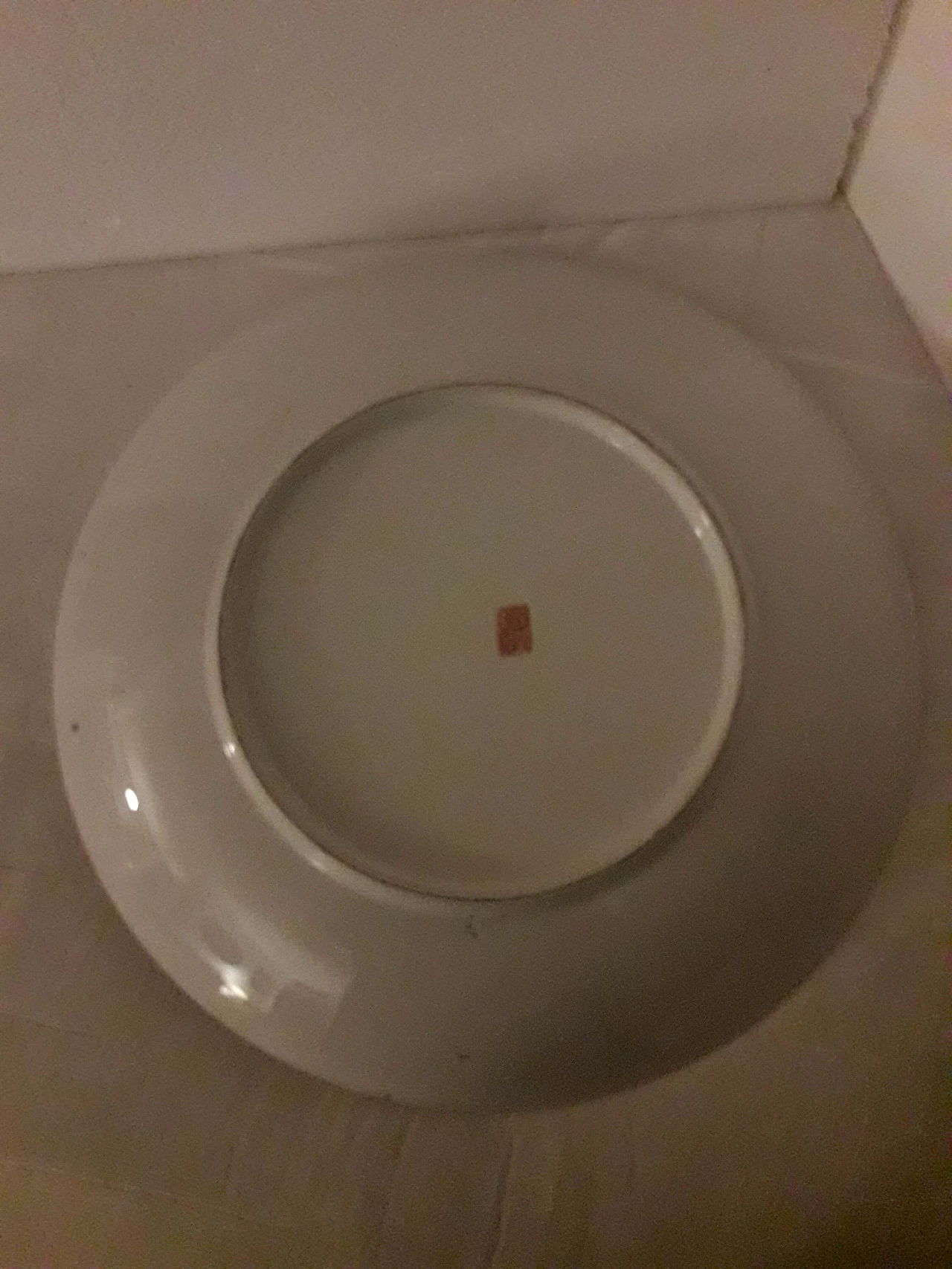 Red Chinese porcelain plate, 19th century 1187518