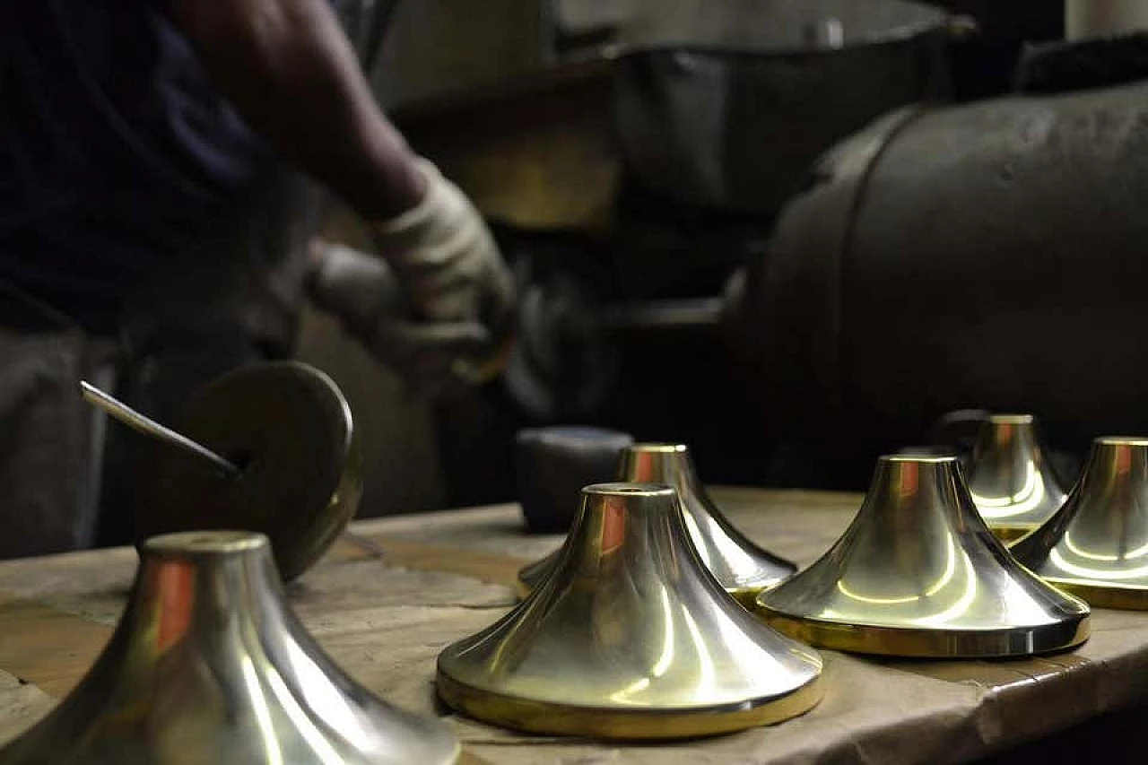 Pair of table lamps in polished brass, 60s 1187645