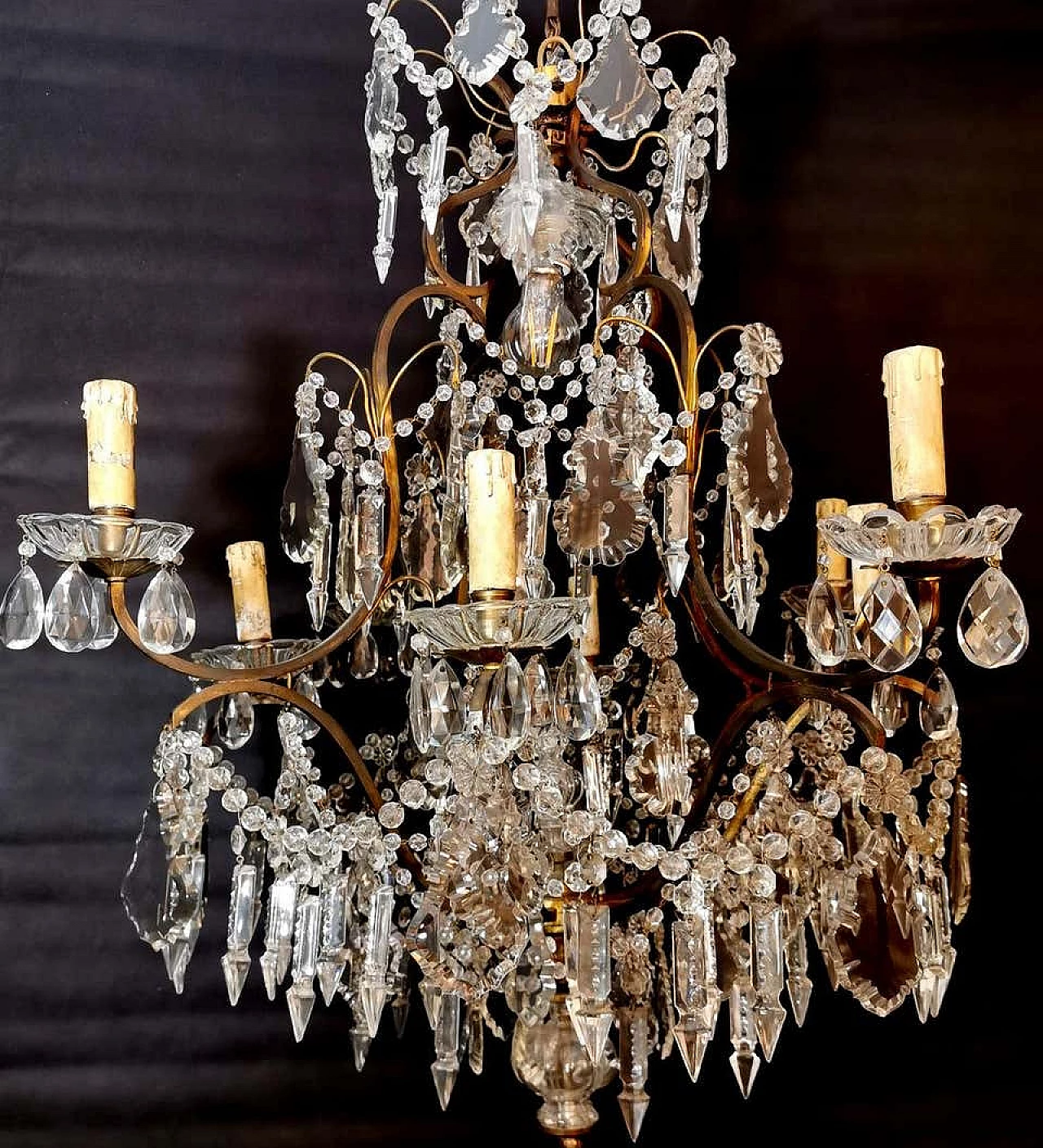 Louis XV style chandelier in bronze with cut crystals, end of 19th century 1187666