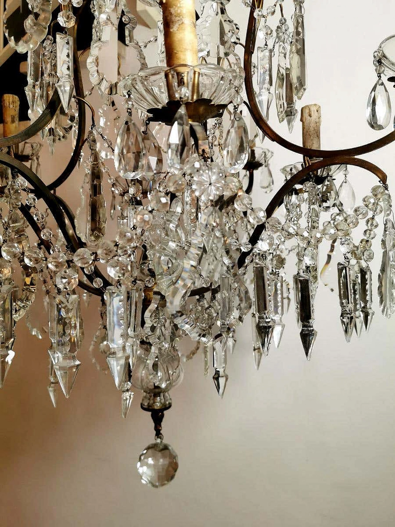Louis XV style chandelier in bronze with cut crystals, end of 19th century 1187669